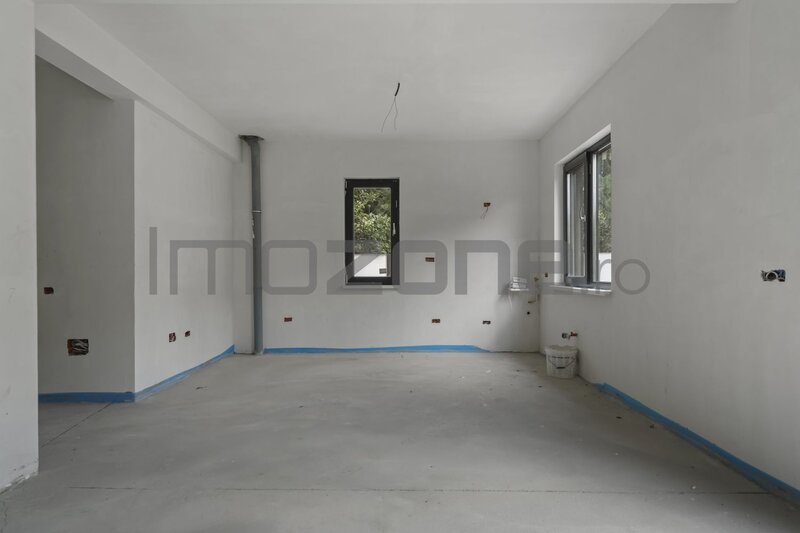 Casa cu 3 dormitoare + birou, curte si terasa generoasa – Militari